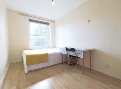 Cosy 5 bedroom flat super location, 6 min Vauxhall Main Photo