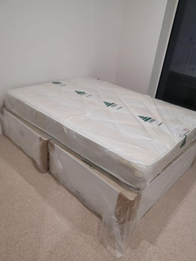 Single room available for sharing Main Photo