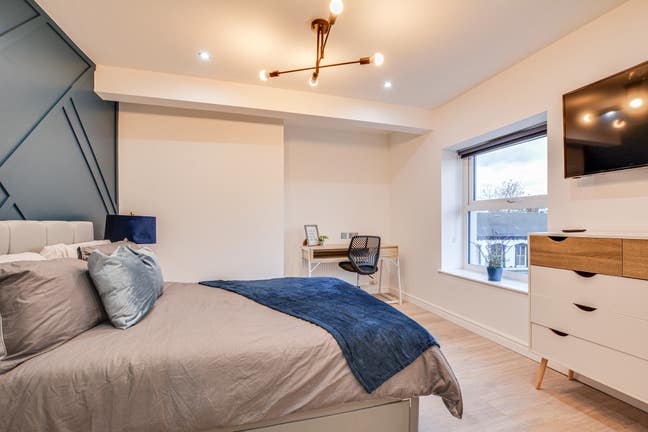 Stunning Ensuite Rooms in Ashton Main Photo