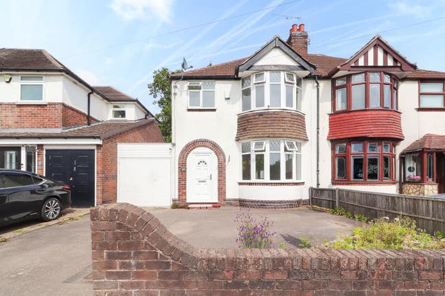 Dillotford Avenue, Styvechale, Coventry Cv3  Main Photo