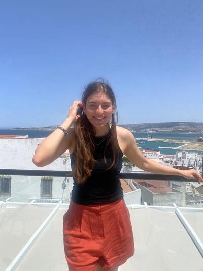 Emily 25, Engineer, Double room + Buddy Ups*! Main Photo