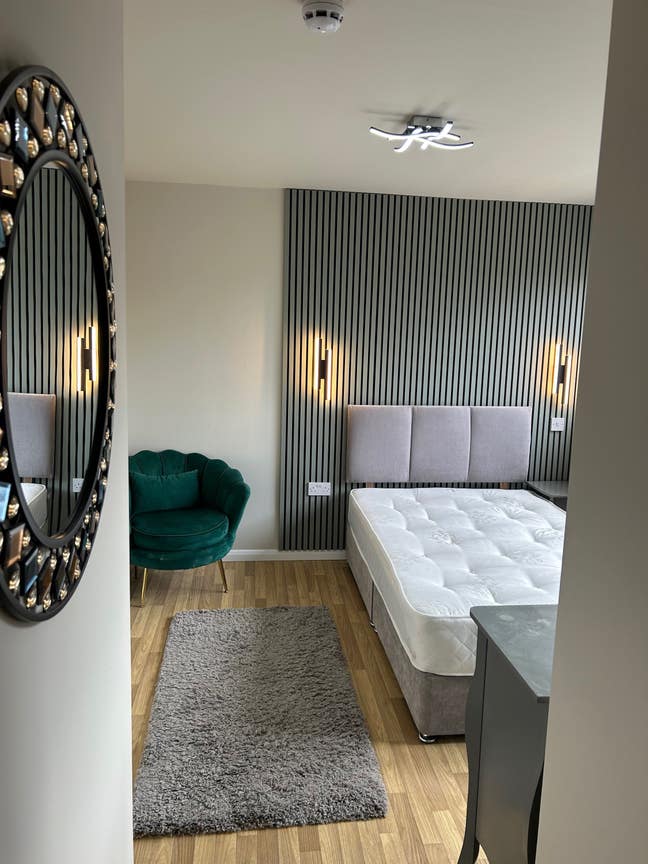 Double En-Suite Room!  Main Photo