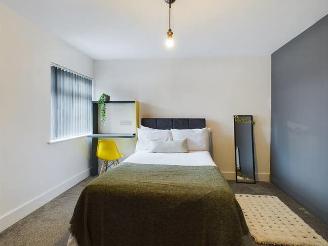 Luxury Co-Living Professional House Main Photo