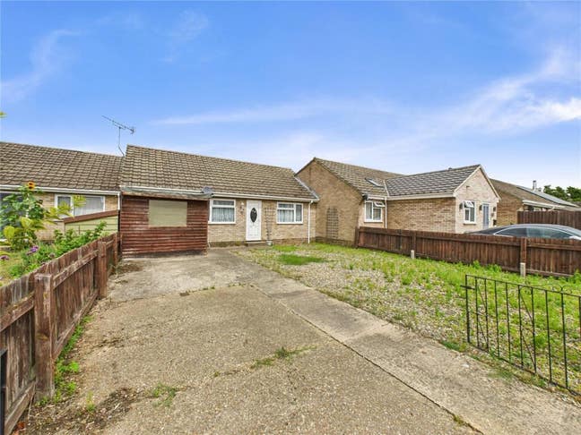 Modern 3 bed Bungalow Main Photo