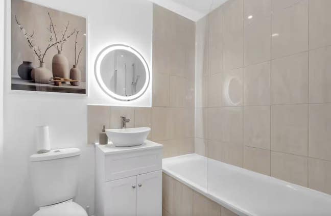 2 Bed Furnished Property in Wimbledon Main Photo