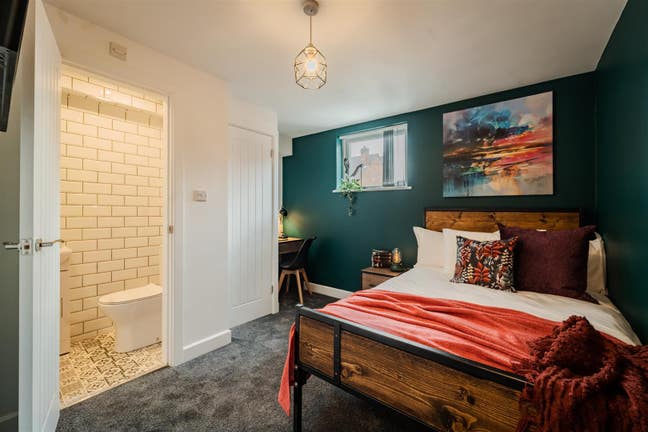 CV1 En-Suite 🏡 Bills Inc ✔️ No Dep ‼️ Main Photo