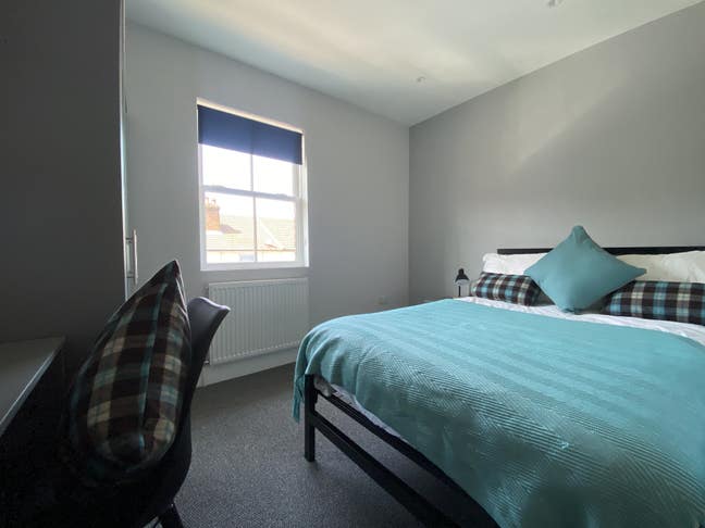 BRAND NEW Luxury House Share - Town Centre Main Photo