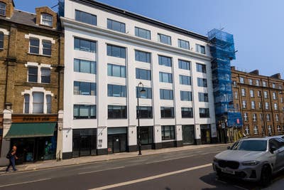 Stylish 1-Bedroom Apartment in Prime NW1 Location Main Photo