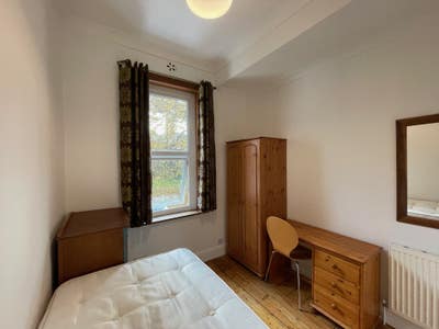 Lovely Room to Rent in Friendly Shared House Main Photo