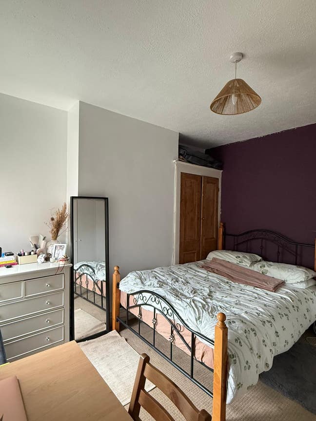 Double bedroom in 2b1b Main Photo