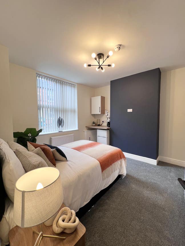 Brand New En-Suite Rooms - Cecil Street, Walsall Main Photo