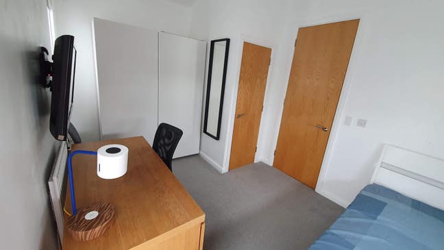 Looking for 1 housemate, 19 min from City Center Main Photo