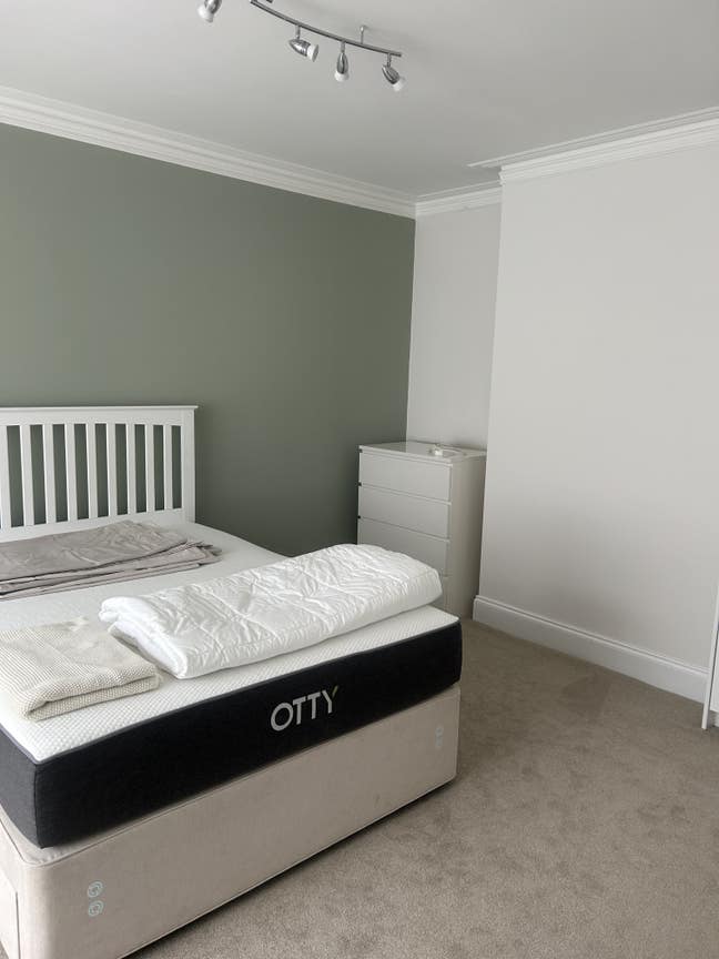 Large double room  Main Photo