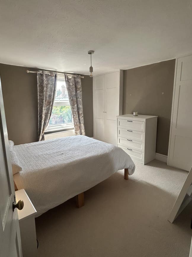 Double room in 2bed cottage Main Photo