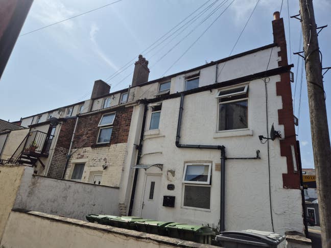 **Excellent Location** Double Rooms £415pcm Main Photo
