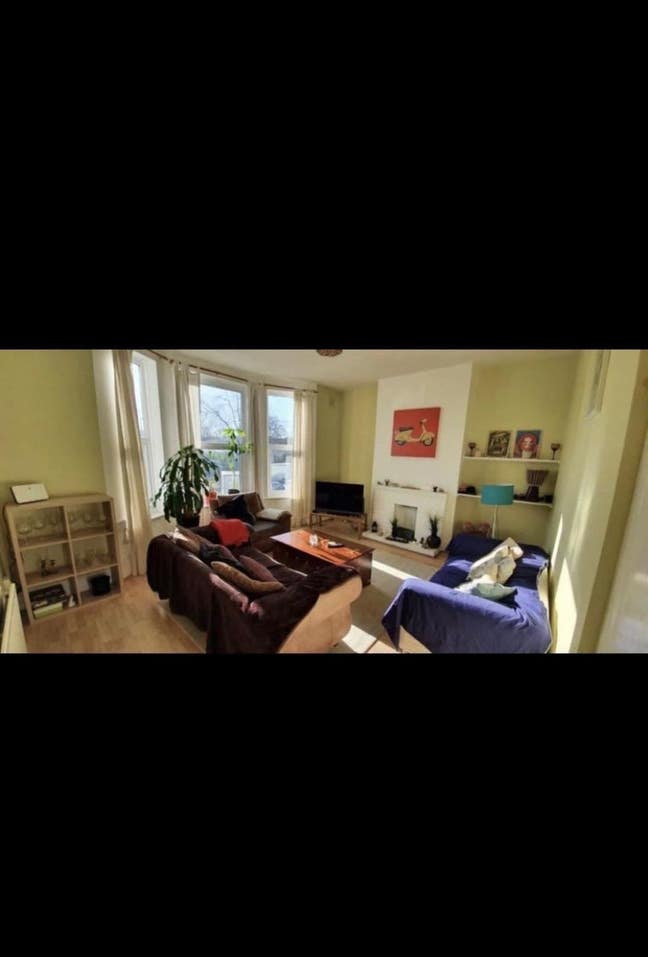 Big Double Bedroom available from 15th September  Main Photo