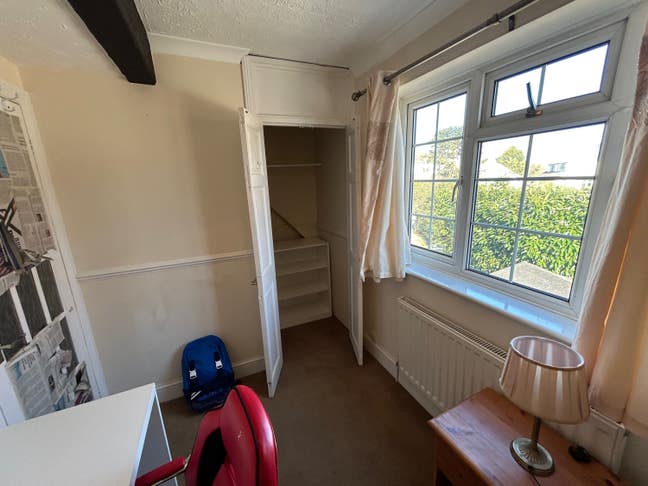 Single Room Available  Main Photo
