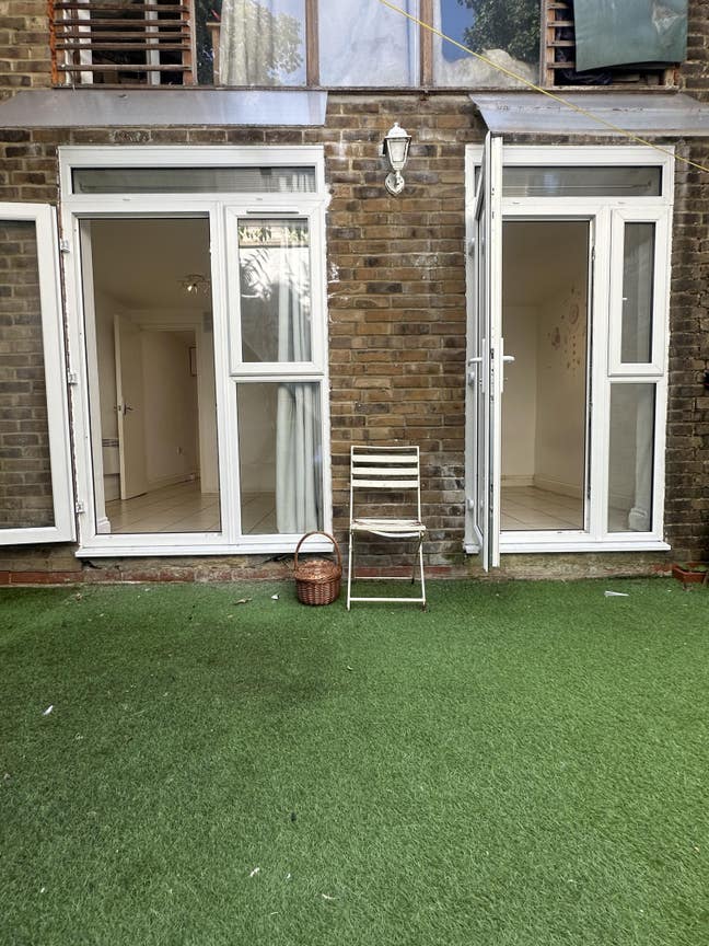 2 Bed Flat with Private Outdoor Space Main Photo