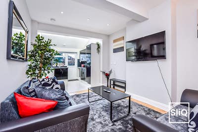 Beautiful Double Bedroom in Streatham Common Main Photo