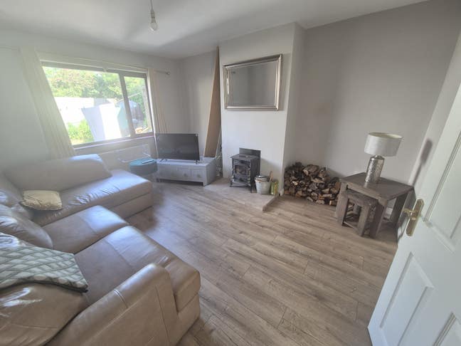 1 Double Room to rent Main Photo
