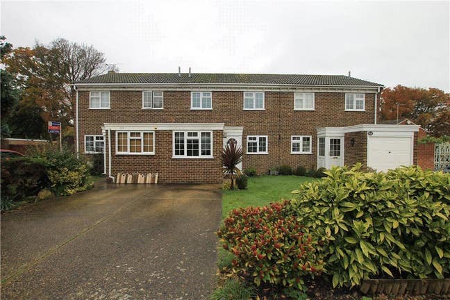 3 Bedroom House available soon Main Photo