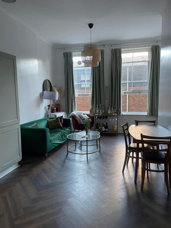 Looking for a Flatmate (LSE student) Main Photo