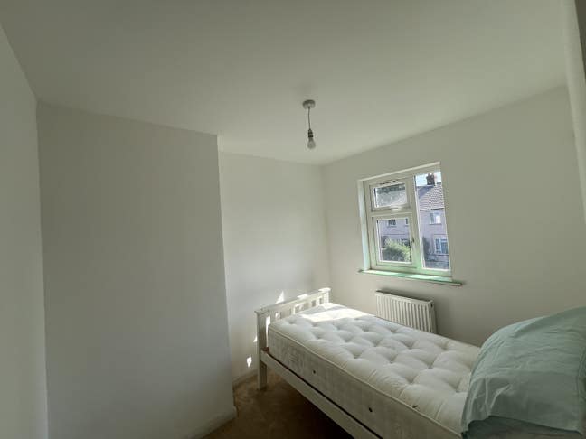 Double room-single occupants-bills included Main Photo