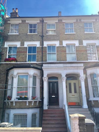 Compact Bedsit in Stockwell (Council Tax included) Main Photo