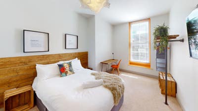 2 bedroom apartment Main Photo