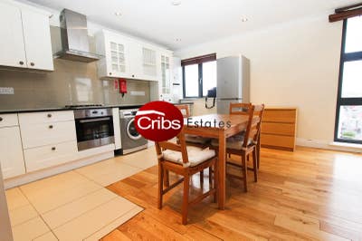 2 Bedroom Flat To Rent in Wimbledon Main Photo