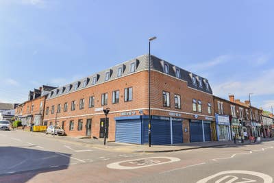 Cheap, Stylish, New Student Studios- All Inclusive Main Photo