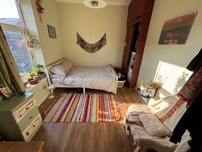 Room available in 2 bed house in Gorton Main Photo