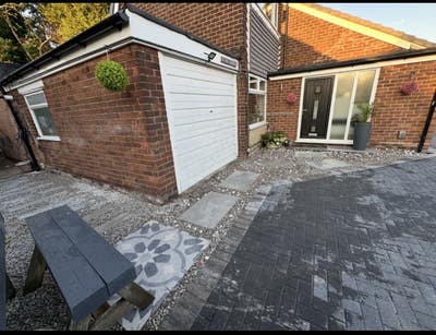 Stunning 4 Bedroom Detached Property Bolton (BL3) Main Photo