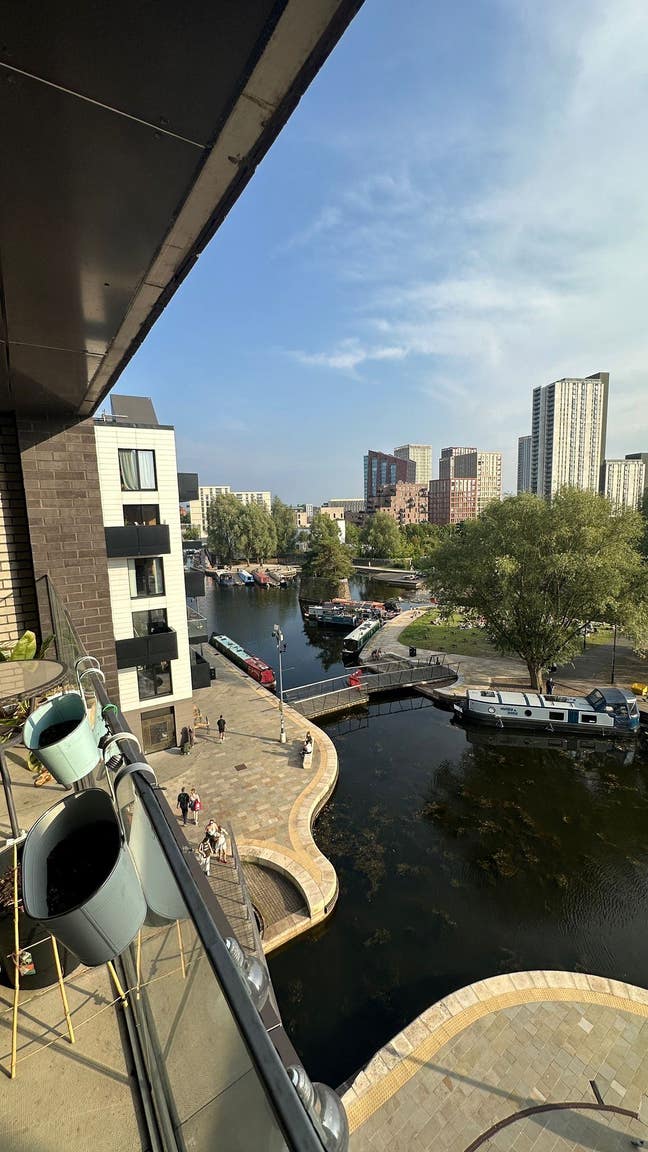 Balcony, Marina Views & Ensuite in Ancoats!  Main Photo
