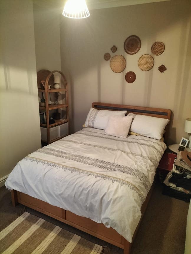 Double room in quiet location Main Photo