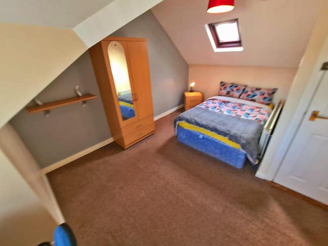 Large Double En-Suites Lisburn Rd Bills Included  Main Photo