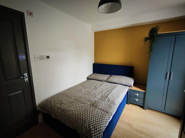 🏡 Rooms to Rent | 5-Bed Hmo House | Bretton Main Photo