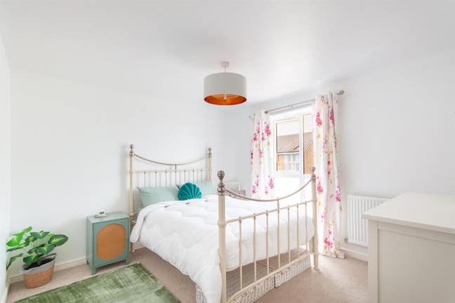 Detached Vegetarian/Vegan Home - Two Spare Rooms Main Photo
