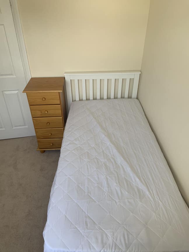 Single bed room in Filton with young professionals Main Photo