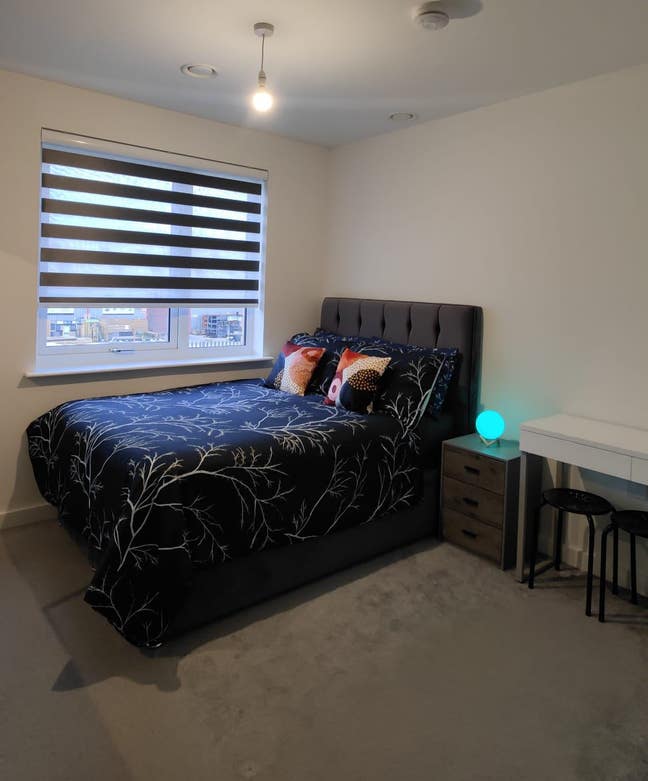 Ensuite Room for Short Term Let Main Photo