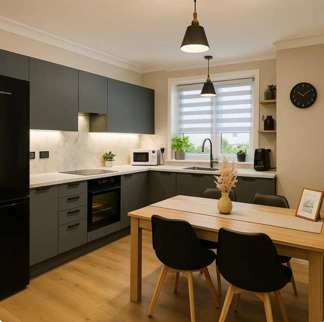 Spacious 2-Bedroom Ground Floor Flat - Murrayburn Main Photo