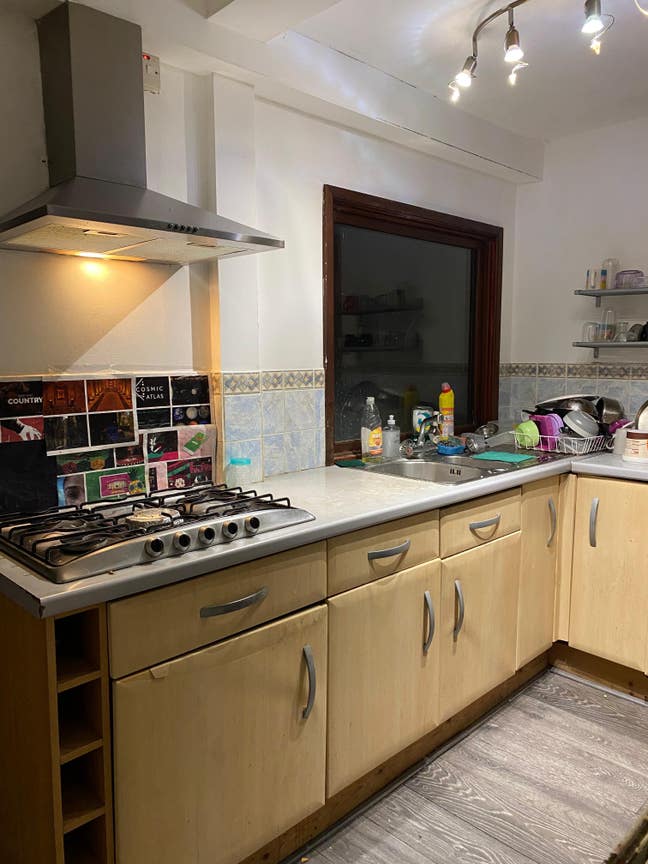 Large Double room in Uxbridge  Main Photo