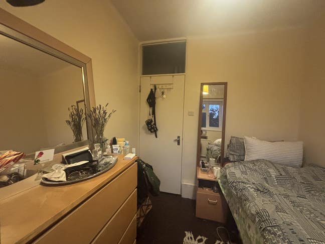 Single room to rent in Stoke Newington Zone 2 Main Photo