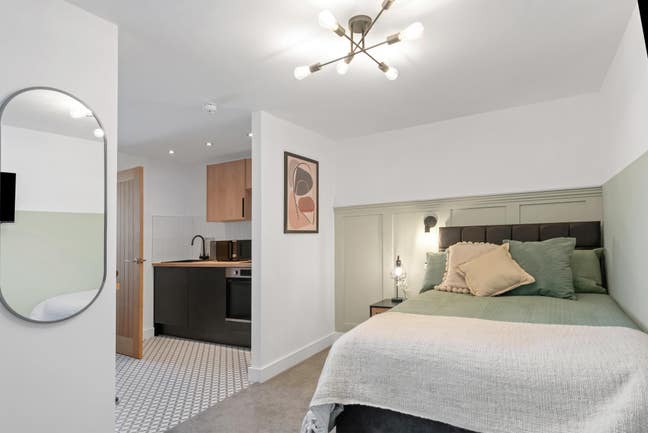 ✨🛋️Modern Luxury Studio&Ensuite Rooms in NG9  Main Photo