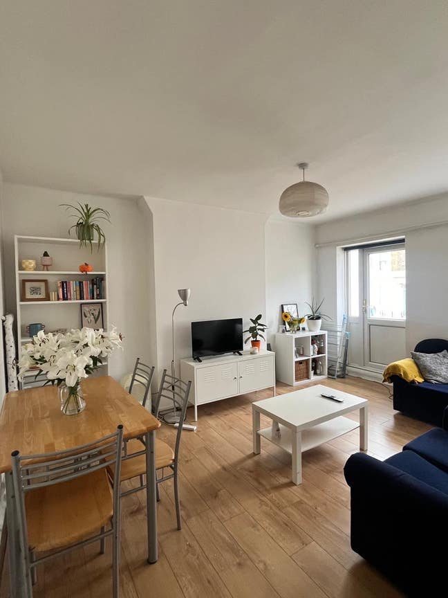 Small double in friendly Bethnal Green home! Main Photo