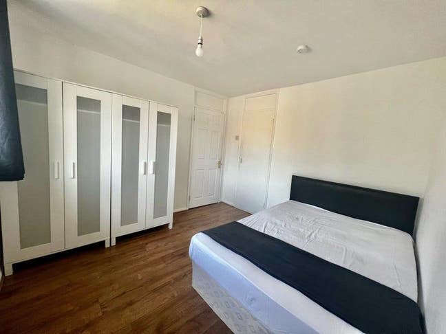 Double Room 5 Minute walk  East London University Main Photo