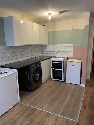 One bed Garden flat for rent Main Photo