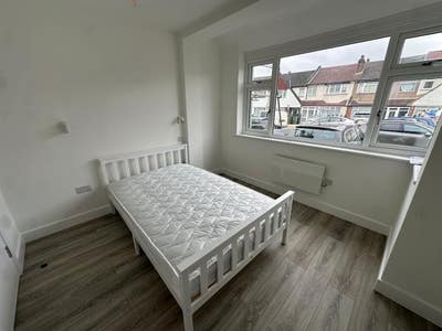 Studio flat Streatham SW16  Main Photo