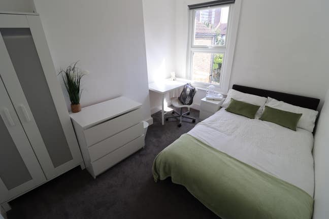 1 Room Available - St Anns Road Main Photo