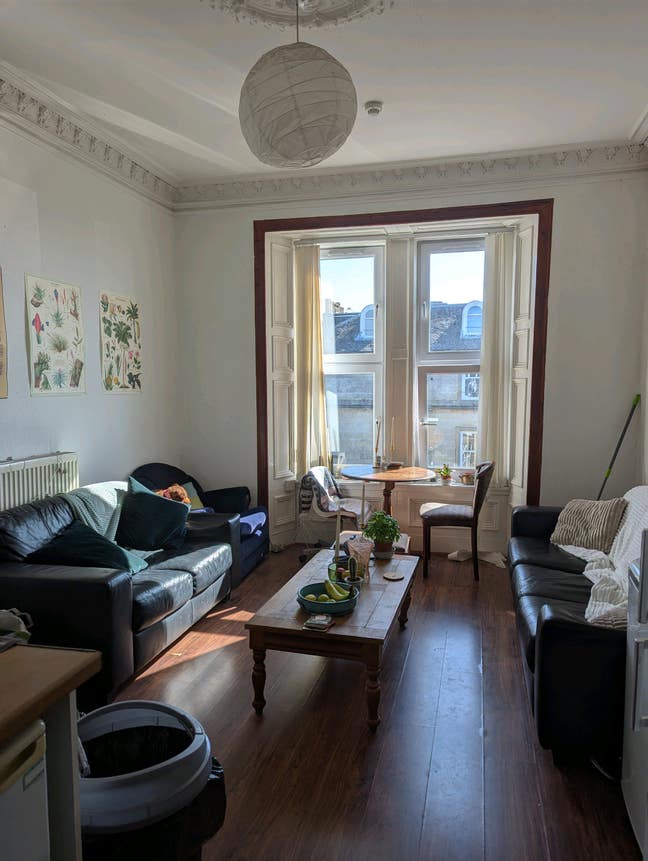 2 Large Bedrooms available in Perth Road Flat Main Photo